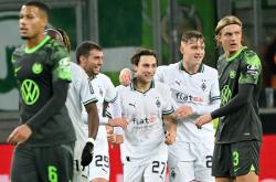 今晨门兴格拉德巴赫备战德甲，状态回暖细节曝光，气氛紧张，年轻球员得到机会的简单介绍-u8网页版