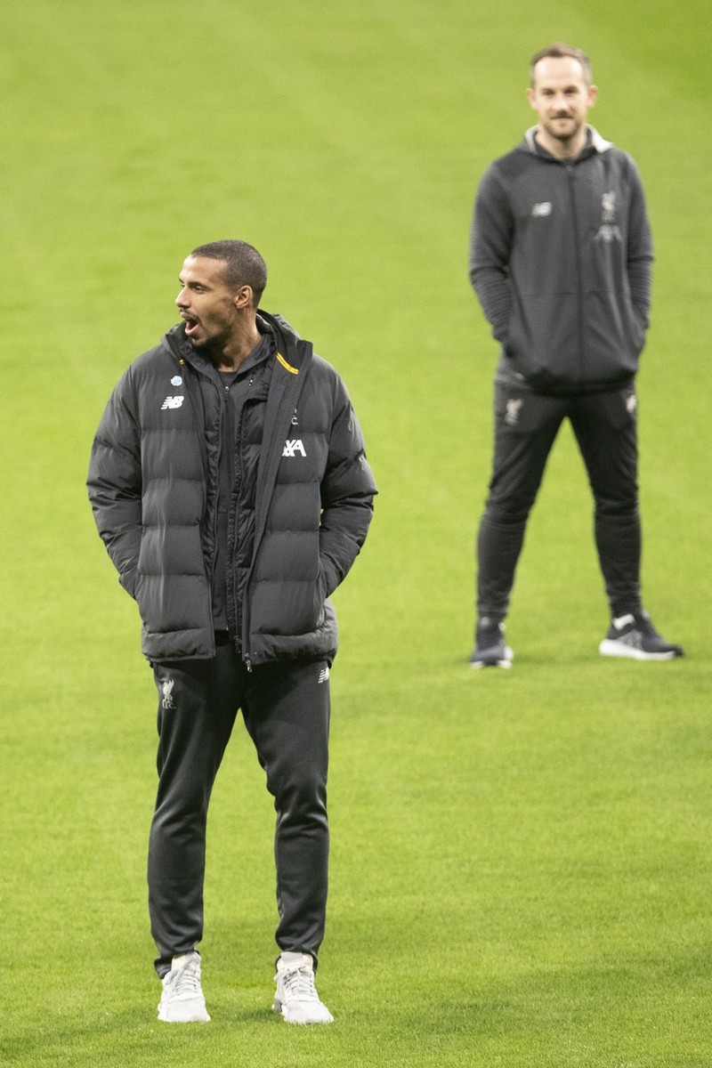 冲刺阶段上海海港备战欧冠,临场应变细节曝光,媒体盛赞,医务组通报恢复(海盗港湾25天平民过法)-u8官网在线登录