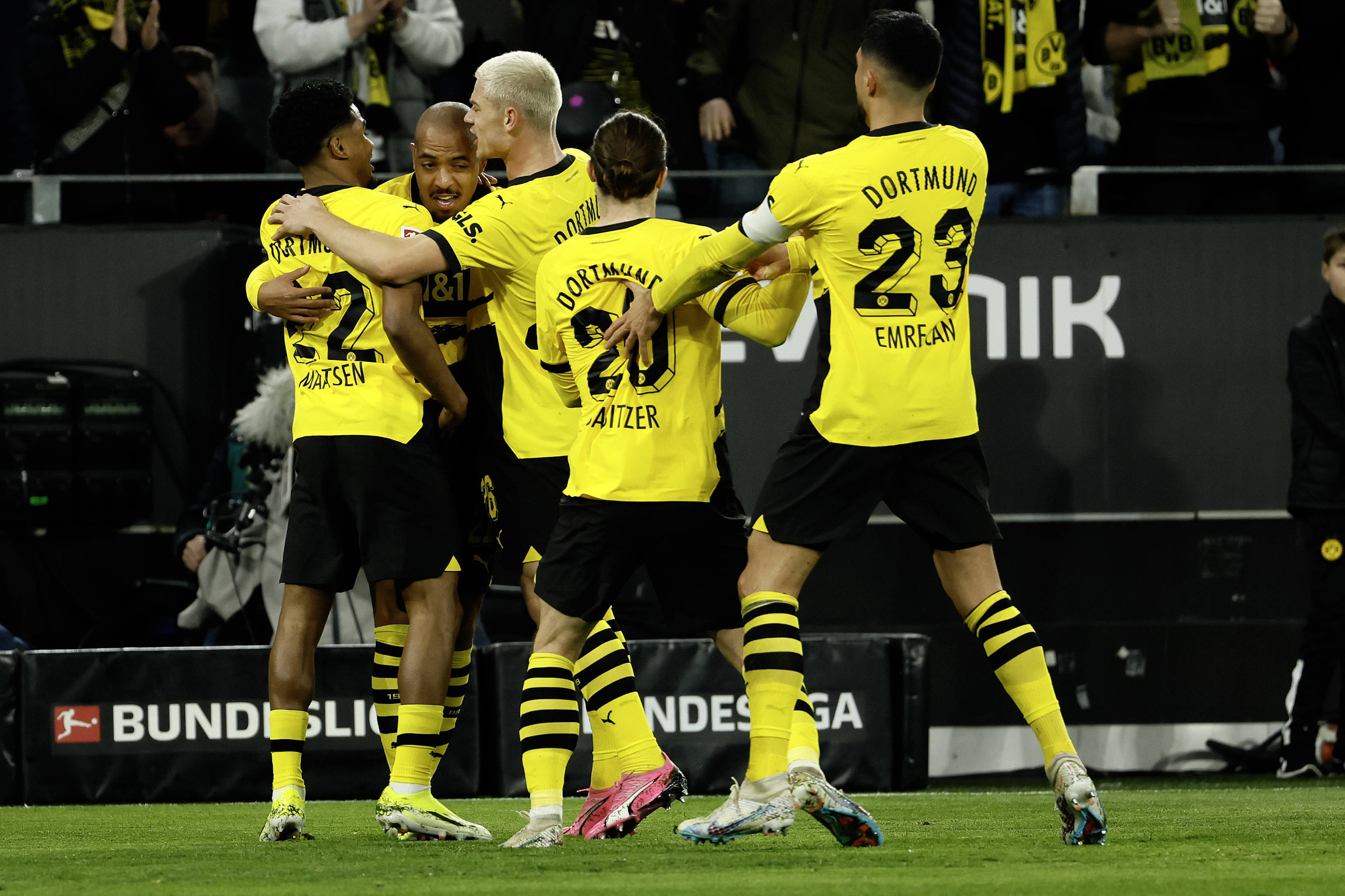 包含今晨拜仁慕尼黑战术微调：德甲节点到来，震撼外界，训练强度明显提升的词条-u8官方网站