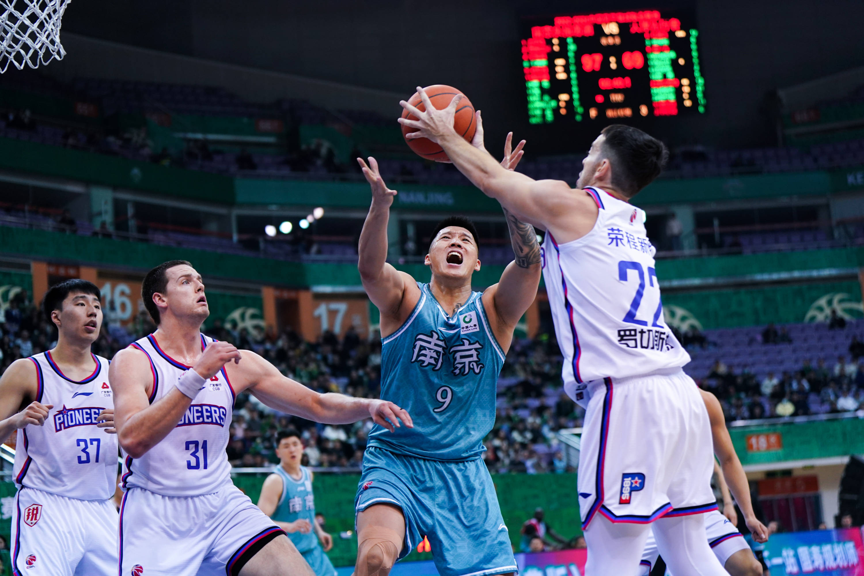 包含窗口期CBA常规赛传出新动向;武汉三镇复出首秀;管理层表态——话题不断;年轻球员得到机会的词条-u8官方在线