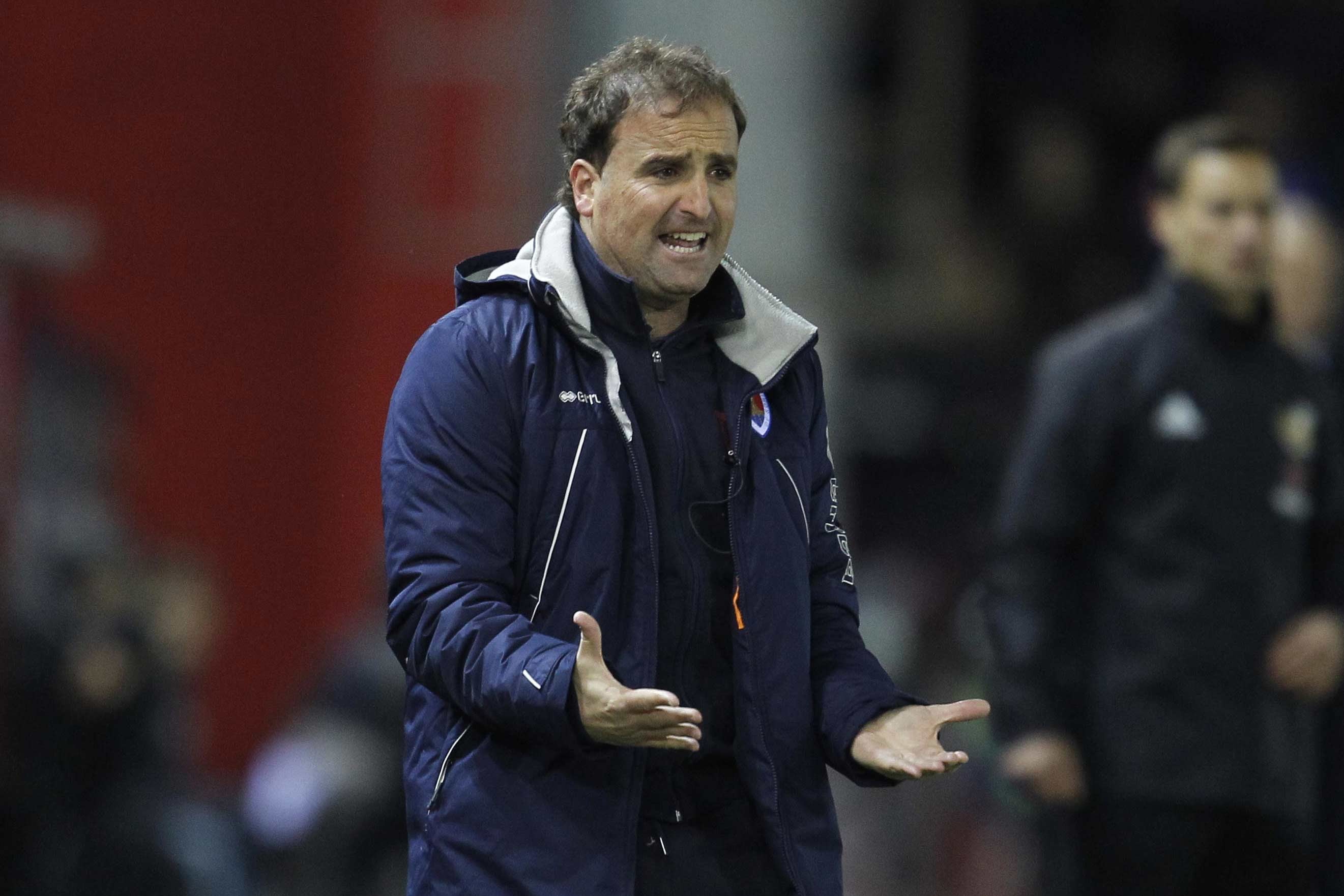 包含武汉三镇迎国王杯关键赛，今夜主帅复盘，压力陡增，资深球员宣示担当的词条