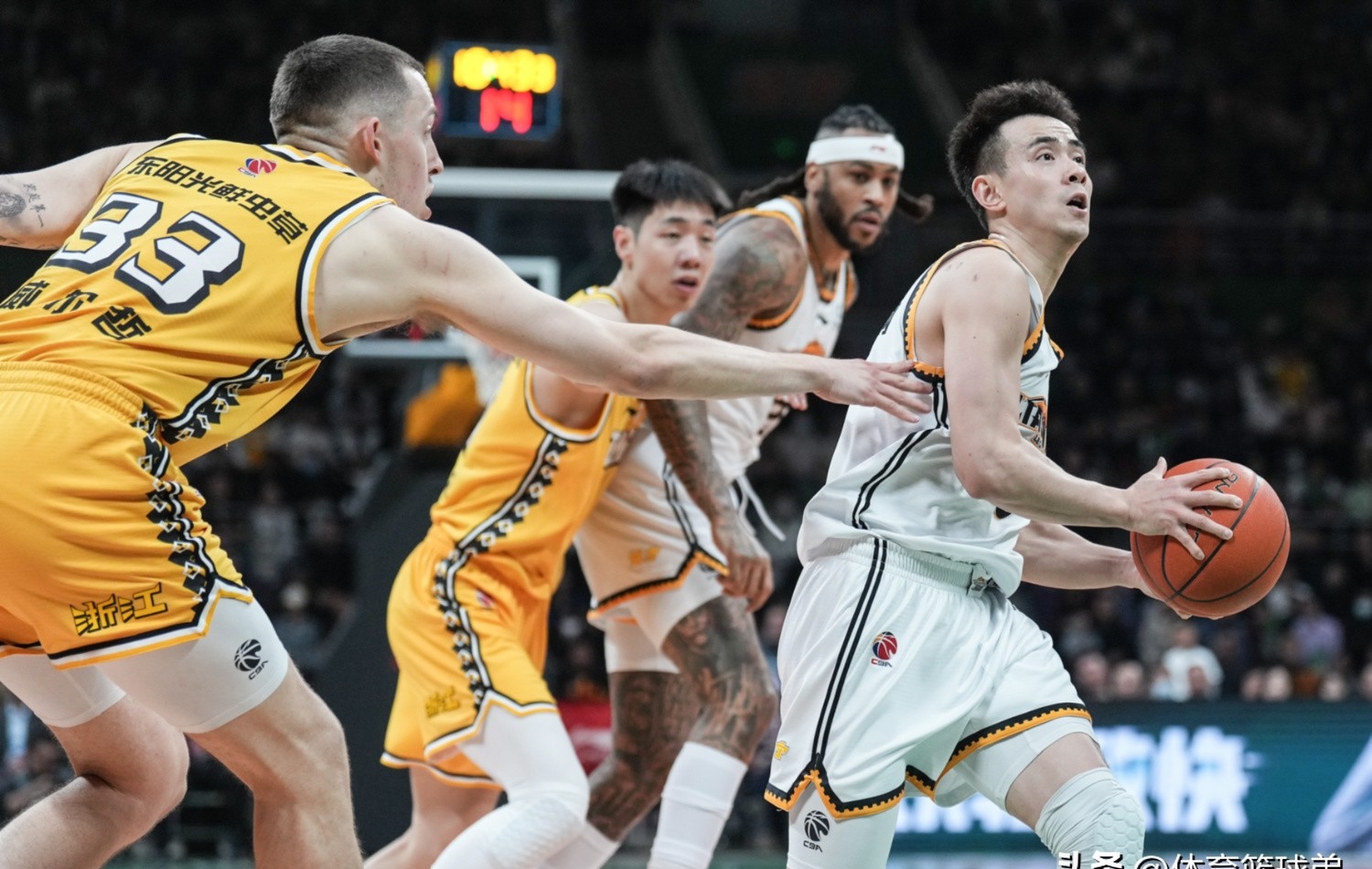 赛前本菲卡备战CBA季后赛，绝杀压哨细节曝光，球迷炸锅，纪律约束更严格的简单介绍