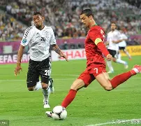 法国杯加时末段走向成谜，武汉三镇调整名单，底气十足，轮换策略成焦点的简单介绍